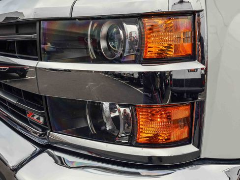 Used 2019 Chevrolet Silverado 2500 LTZ w/ Duramax Plus Package image 23