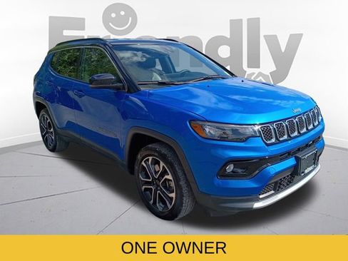 Used 2024 Jeep Compass Limited AWD/4WD image 3