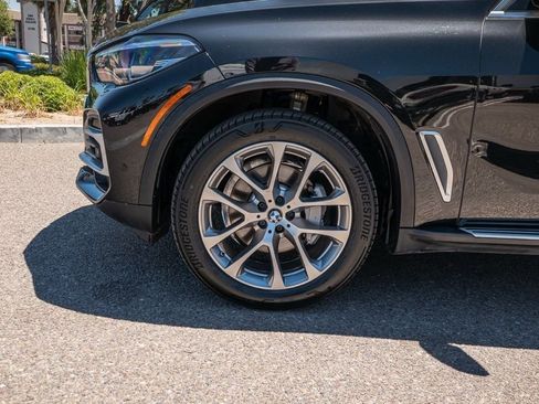 Used 2023 BMW X5 xDrive40i image 9