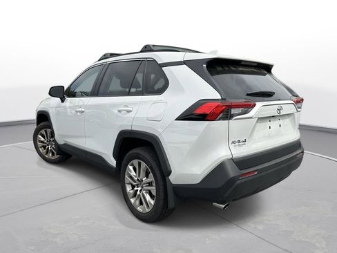 Used 2025 Toyota RAV4 XLE Premium w/ Weather Package image 8