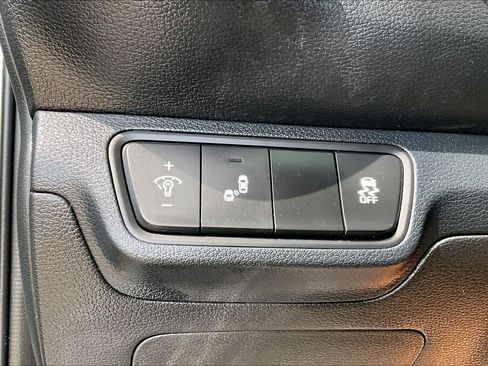 Used 2024 Kia Forte LXS w/ LXS Technology Package FWD image 32