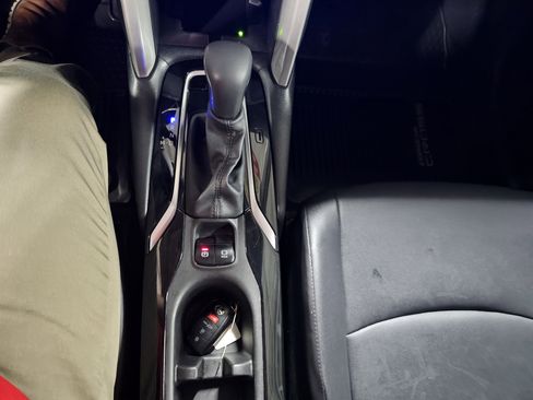 Certified 2024 Toyota Corolla Cross XLE image 23