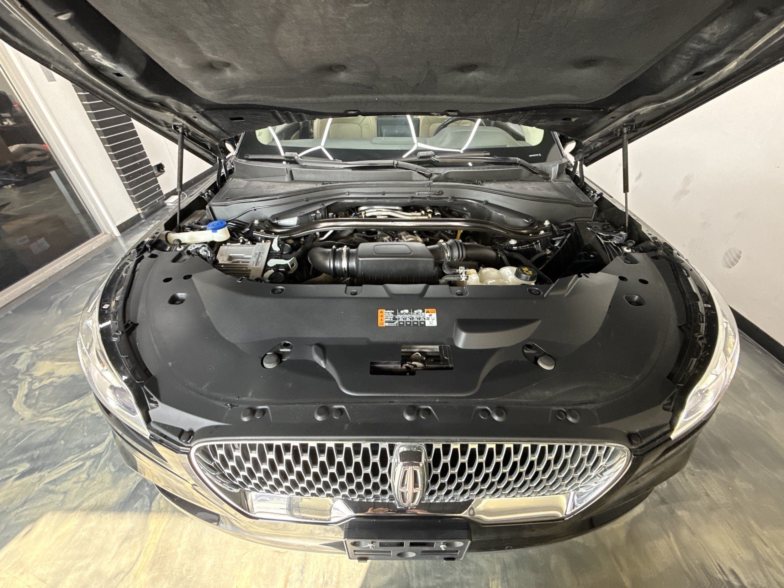 Used 2021 Lincoln Aviator Reserve w/ Equipment Group 201A AWD/4WD image 32