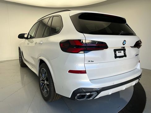 Certified 2025 BMW X5 M60i image 4