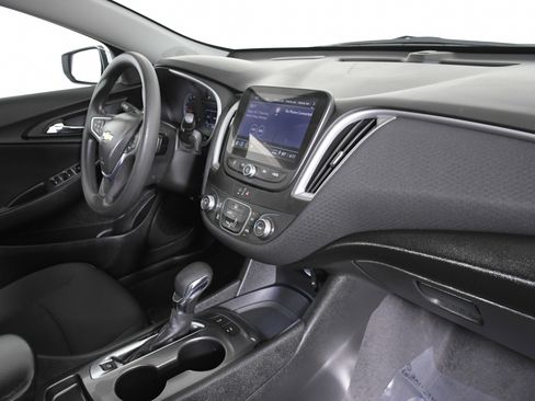 Used 2024 Chevrolet Malibu LS w/ Driver Confidence Package image 27