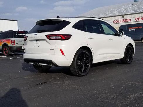 Certified 2023 Ford Escape ST-Line Elite w/ Class II Trailer Tow Package image 2