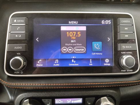 Used 2018 Nissan Kicks SR w/ Premium Package FWD image 25