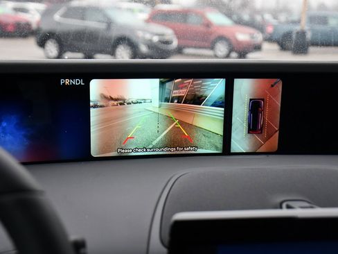 Used 2026 Lincoln Nautilus Premier w/ Jet Appearance Package image 29