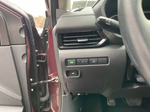 Used 2024 Nissan Sentra SV image 15