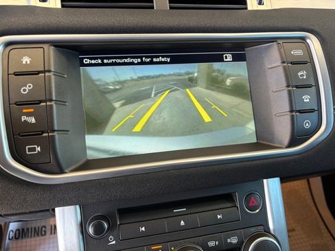 Used 2016 Land Rover Range Rover Evoque SE Premium image 13