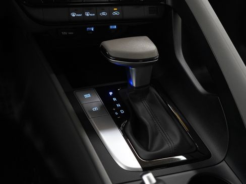 Used 2022 Hyundai Elantra SEL image 23