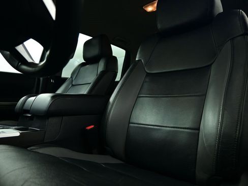 Used 2019 Toyota Tundra Limited w/ Limited Premium Package image 22