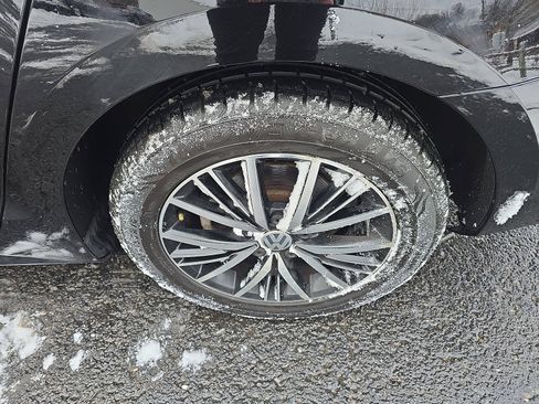 Used 2018 Volkswagen Jetta Wolfsburg Edition image 27