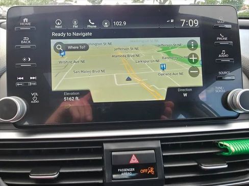 Used 2021 Honda Accord Touring image 25