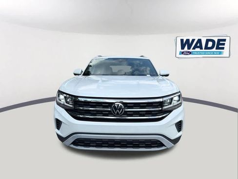 Used 2023 Volkswagen Atlas Cross Sport SEL AWD/4WD image 2