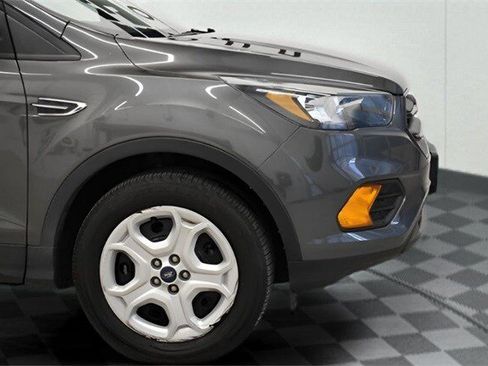 Used 2018 Ford Escape S image 12