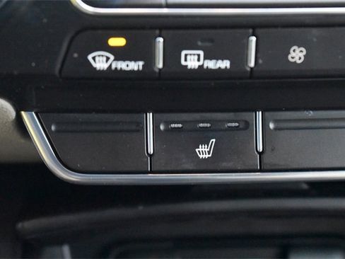 Used 2020 Kia Sorento LX w/ LX I4 Convenience Package image 28