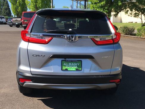 Used 2017 Honda CR-V LX image 5
