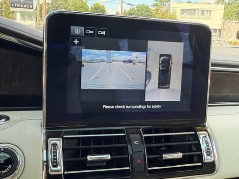 Used 2019 Lincoln Navigator Reserve AWD/4WD image 28