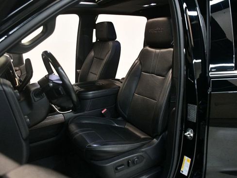 Used 2019 Chevrolet Silverado 1500 High Country w/ High Country Premium Package image 33