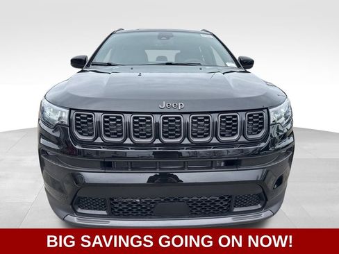 New 2026 Jeep Compass Latitude image 10