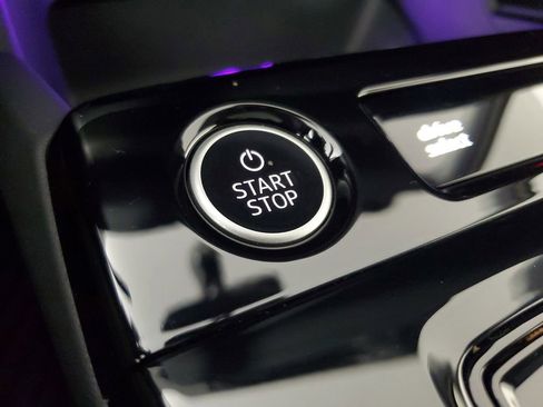 Used 2025 Audi Q6 e-tron Premium Plus w/ Premium Plus image 32