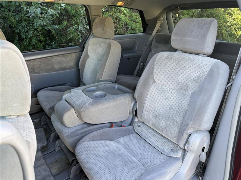 Used 2007 Toyota Sienna CE FWD image 12