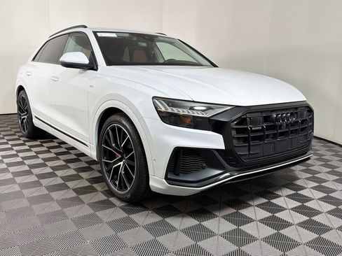 Used 2022 Audi Q8 Prestige w/ Prestige Package image 19