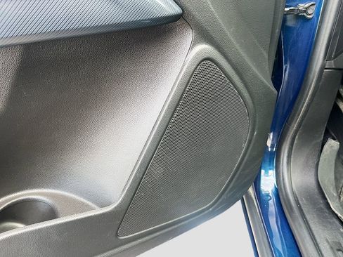 Used 2019 Chevrolet Colorado Z71 AWD/4WD image 18