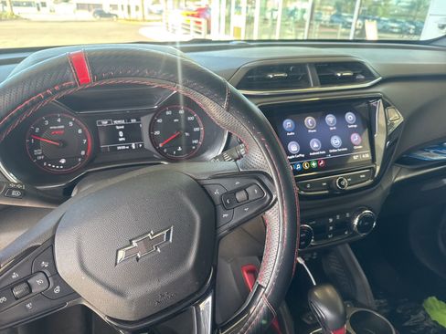 Used 2023 Chevrolet TrailBlazer RS w/ Convenience Package image 7