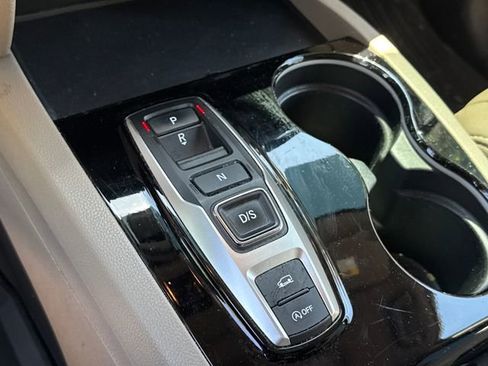 Used 2022 Honda Pilot Touring image 16