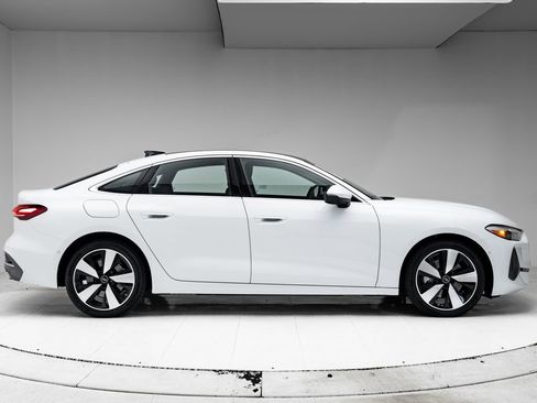 Certified 2025 Audi A5 2.0T Premium w/ Convenience Package AWD/4WD image 27
