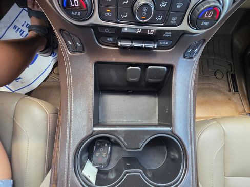 Used 2020 Chevrolet Tahoe LT RWD image 12
