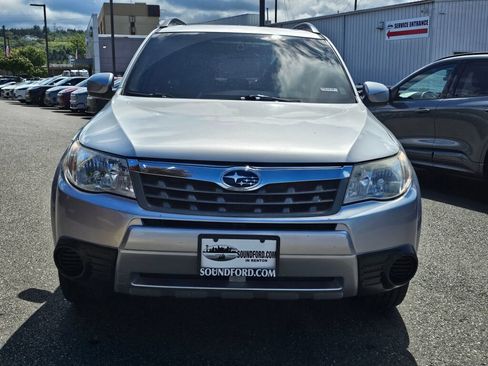 Used 2012 Subaru Forester 2.5X Premium w/ All-Weather Pkg AWD/4WD image 8