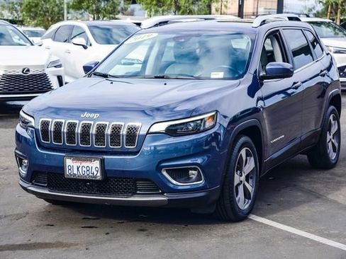 Used 2019 Jeep Cherokee Limited w/ Technology Group image 3