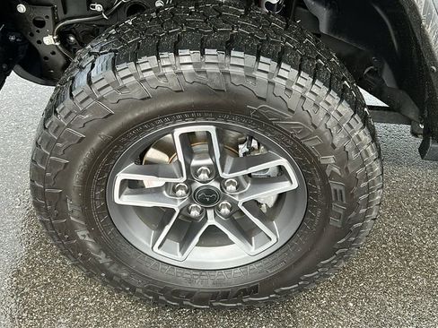 Used 2024 Jeep Gladiator Mojave w/ Technology Group image 6