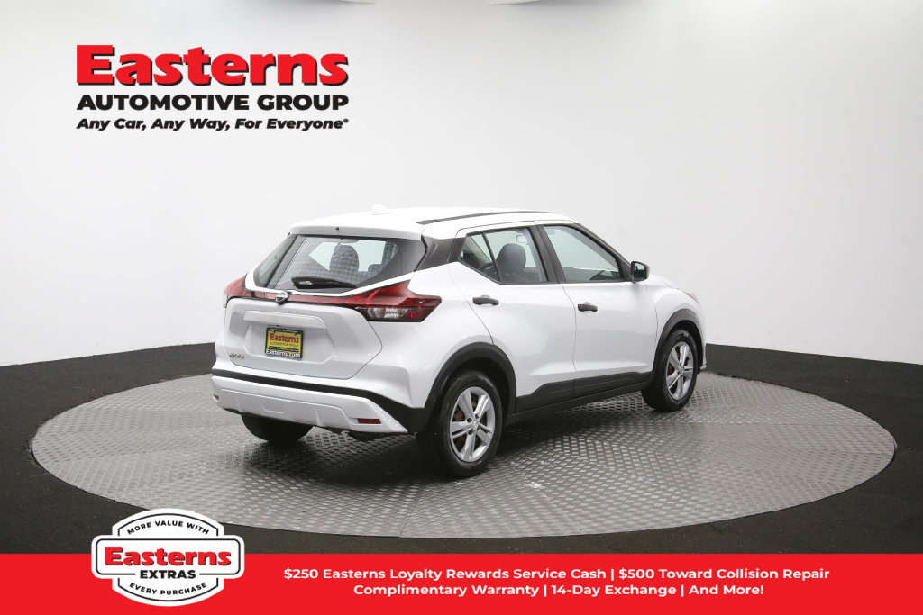 Used 2022 Nissan Kicks S FWD image 40