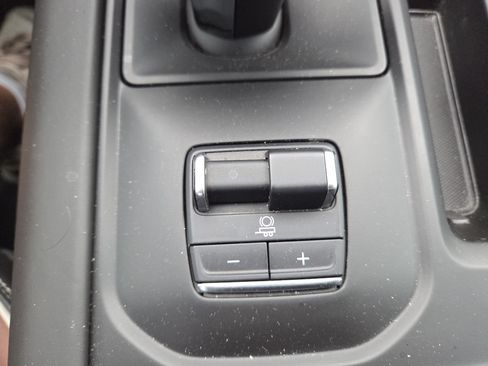 Used 2024 GMC Sierra 1500 Denali Ultimate AWD/4WD image 13