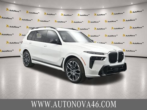 Used 2024 BMW X7 M60i w/ Executive Package AWD/4WD image 11