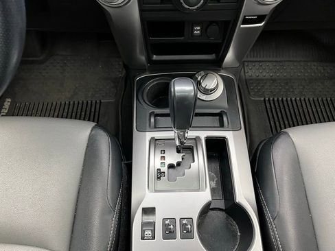 Used 2017 Toyota 4Runner SR5 Premium image 11