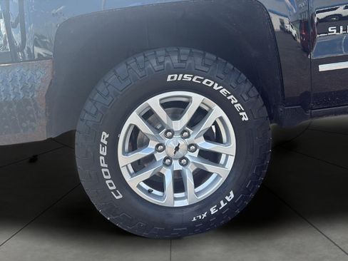 Used 2018 Chevrolet Silverado 1500 LTZ w/ LTZ Plus Package AWD/4WD image 13