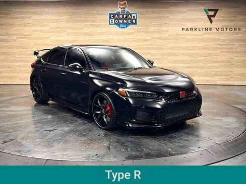 Used 2024 Honda Civic Type R image 1