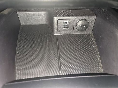 Used 2022 Ford Escape SEL image 24