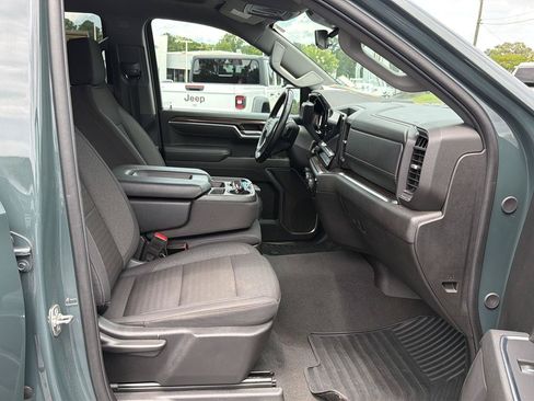 Certified 2025 Chevrolet Silverado 1500 LT AWD/4WD image 13