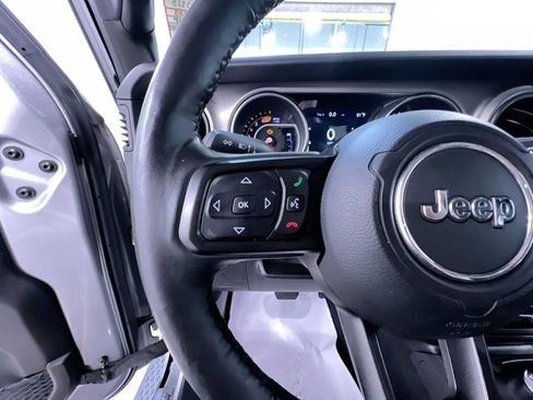 Used 2018 Jeep Wrangler Unlimited Sport S AWD/4WD image 20