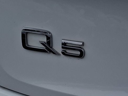 Used 2022 Audi Q5 2.0T Premium AWD/4WD image 26