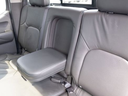 Used 2019 Nissan Frontier S AWD/4WD image 16