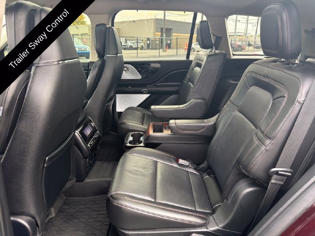 Used 2024 Lincoln Aviator Reserve w/ Equipment Group 201A AWD/4WD image 28