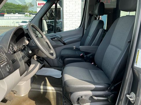 Used 2013 Freightliner Sprinter 2500 image 7