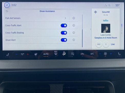 New 2025 Ford Maverick XLT w/ XLT Luxury Package image 38